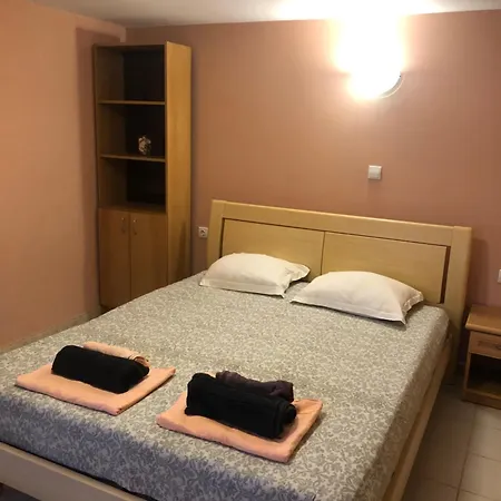 بيت ضيافة Surf House Rose I Po3a L غولدن ساندز