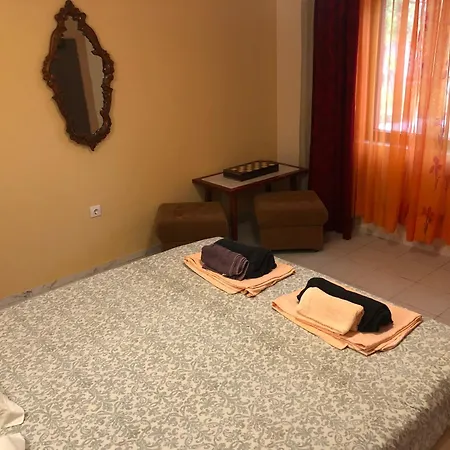 بيت ضيافة Surf House Rose I Po3a L غولدن ساندز