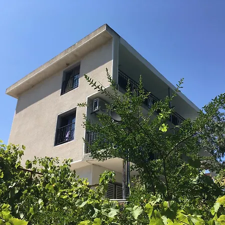 Pensiune Surf House Rose I Po3a L 3*