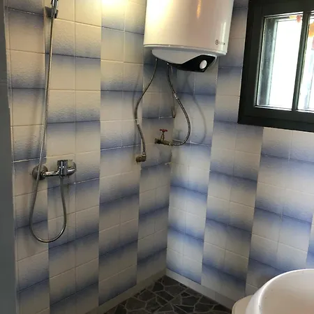 בית הארחה Surf House Rose I Po3a L