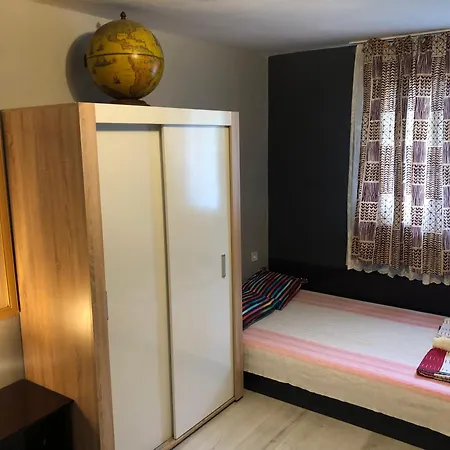 בית הארחה Surf House Rose I Po3a L 3*