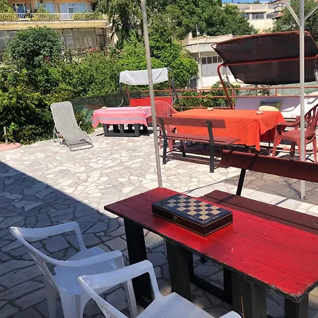 Pensión Surf House Rose I Po3a L Golden Sands