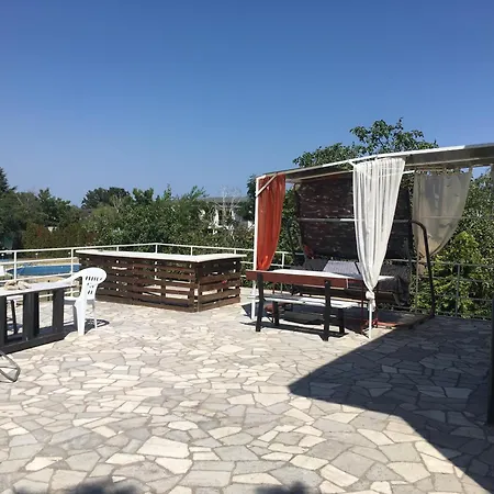 Surf House Rose I Po3a L