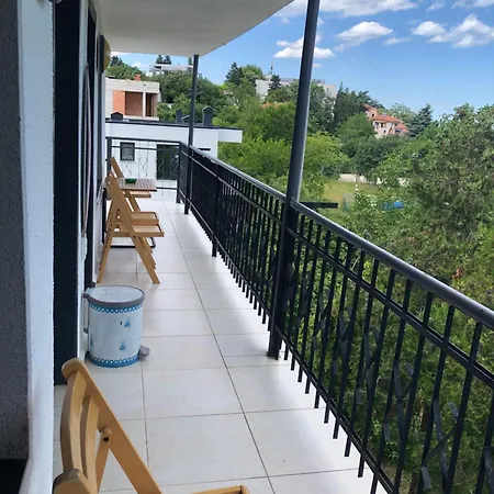 Surf House Rose I Po3a L 3* Golden Sands