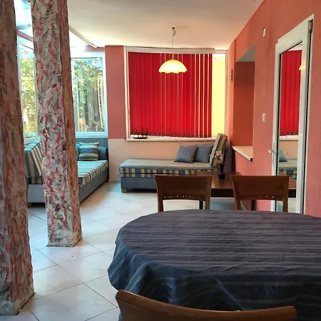 Surf House Rose I Po3a L בית הארחה גולדן סנדס