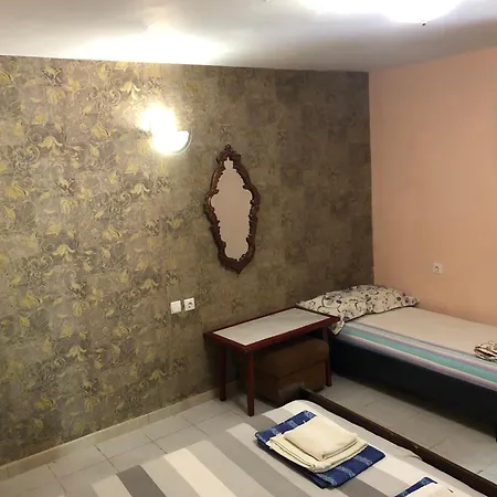 Surf House Rose I Po3a L 3* גולדן סנדס